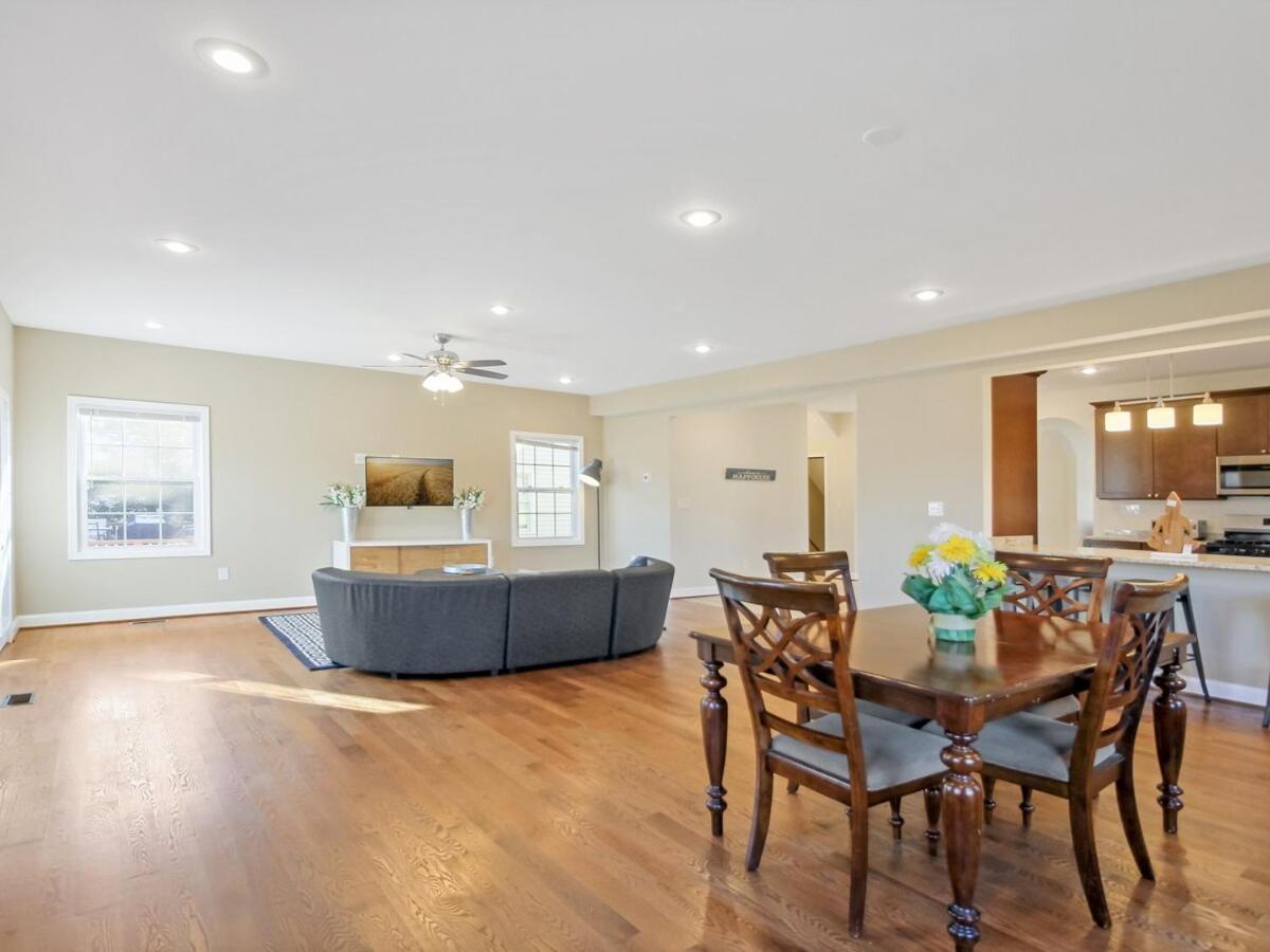 Havenly Homes Dmv Arlington Room photo