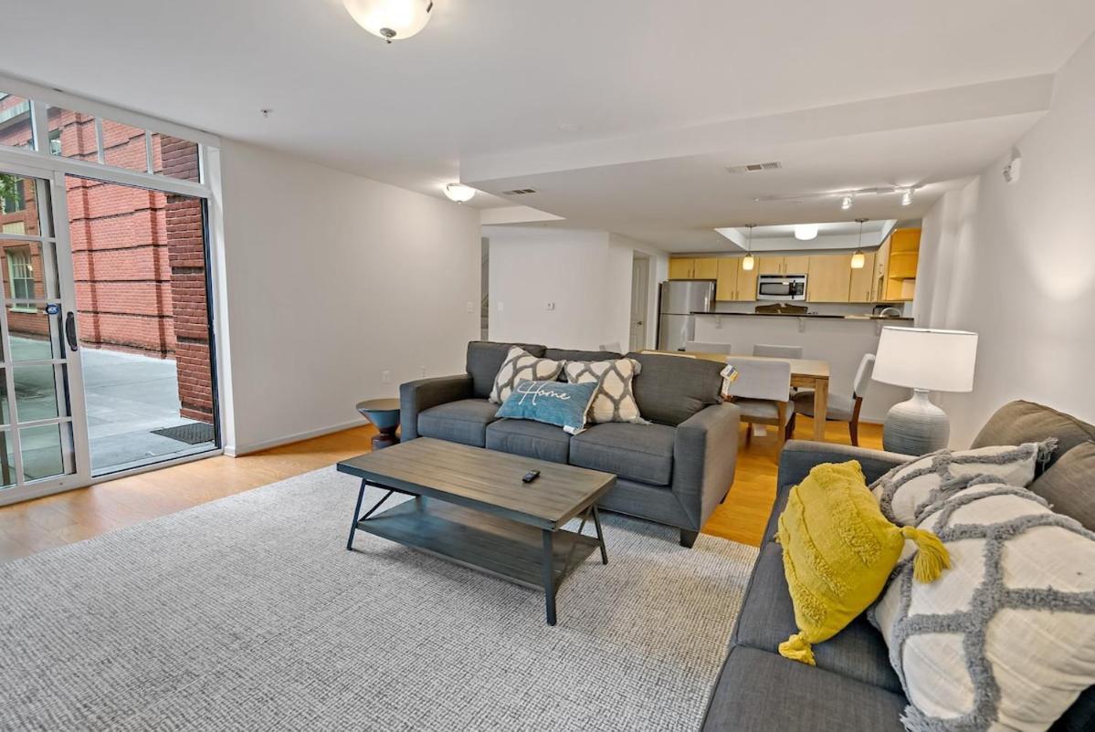 Havenly Homes Dmv Arlington Room photo