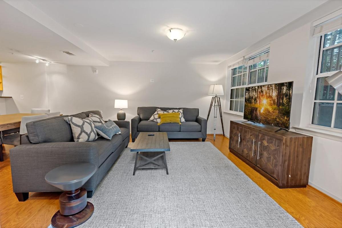 Havenly Homes Dmv Arlington Room photo