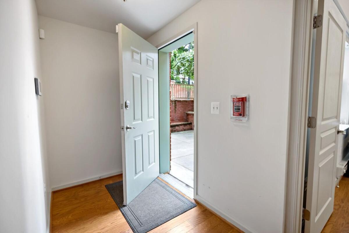 Havenly Homes Dmv Arlington Room photo