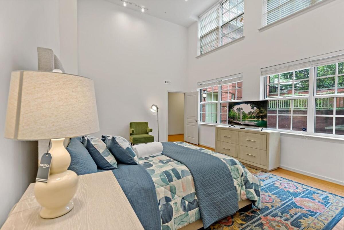 Havenly Homes Dmv Arlington Room photo