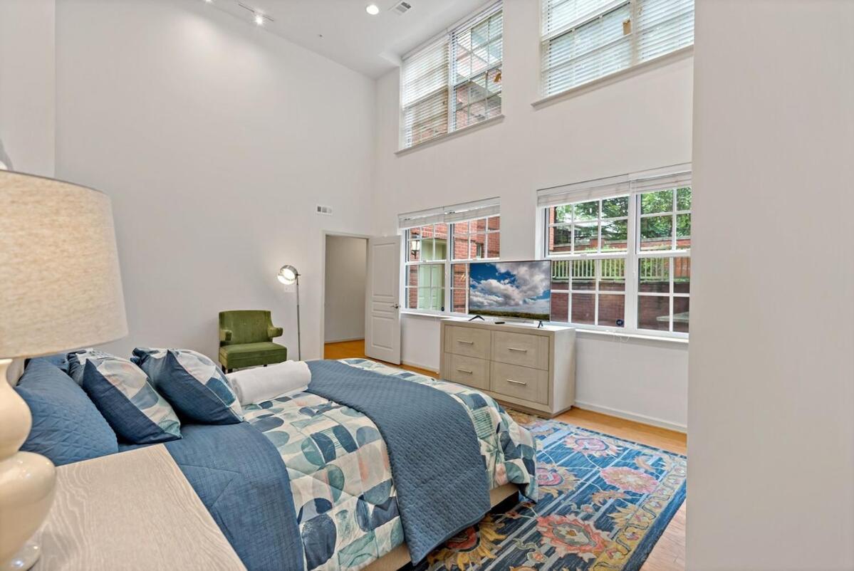 Havenly Homes Dmv Arlington Room photo