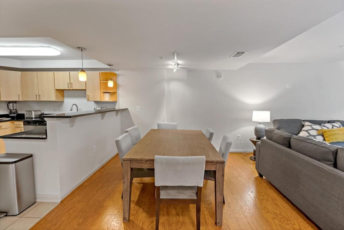 Havenly Homes Dmv Arlington Room photo