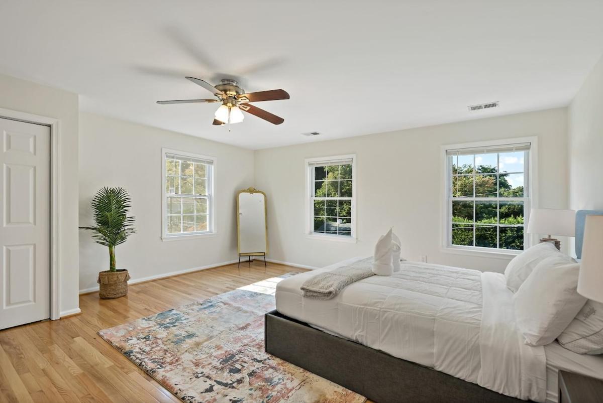 Havenly Homes Dmv Arlington Room photo