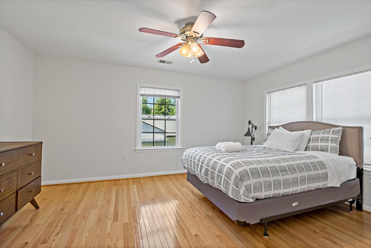 Havenly Homes Dmv Arlington Room photo