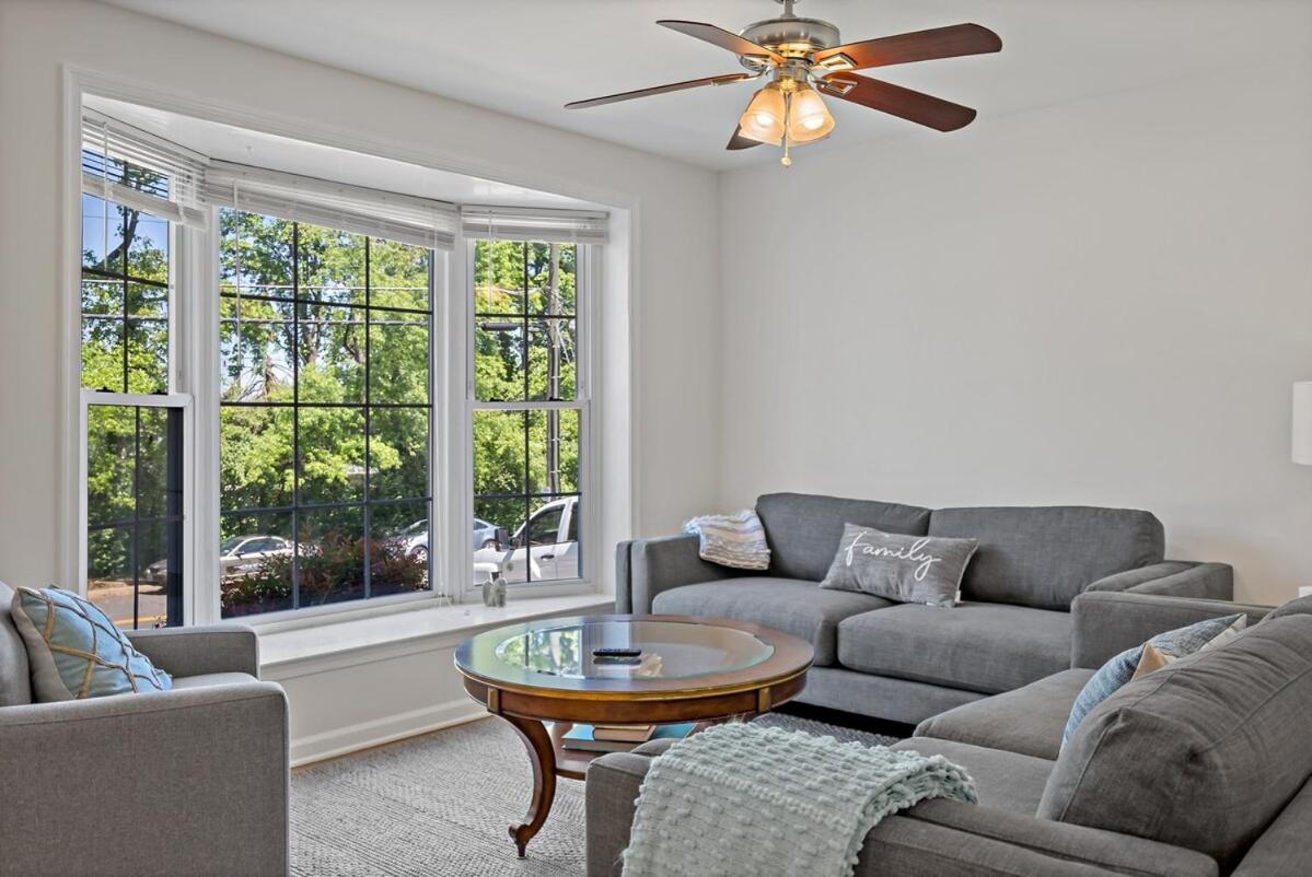 Havenly Homes Dmv Arlington Room photo